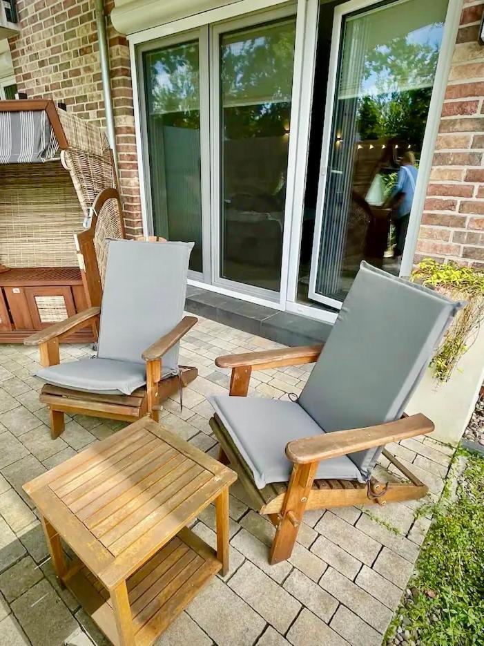 Kleine Auszeit -- Inklusive Parkplatz & Wifi, Geschirrspueler, Waschmaschine & Terrasse Mit Strandkorb -- Perfekt Fuer Urlaub & Business Scharbeutz Dış mekan fotoğraf